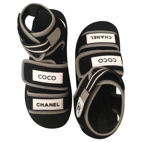 sandales chanel 2020 scratch|real real sandals.